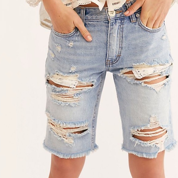 Free People Caroline cut off destroyed denim - Picture 2 of 7
